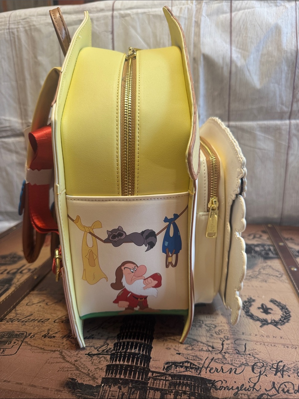 NWT Loungefly Snow White Cottage Mini Backpack - Picture 10 of 16